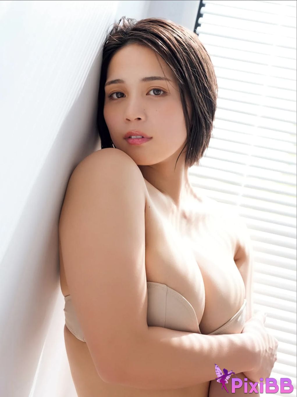 Japanese Idol Miyabi Yamaoka Masaya FRIDAY GOLD I want to stare at him PixiBB.COM 004