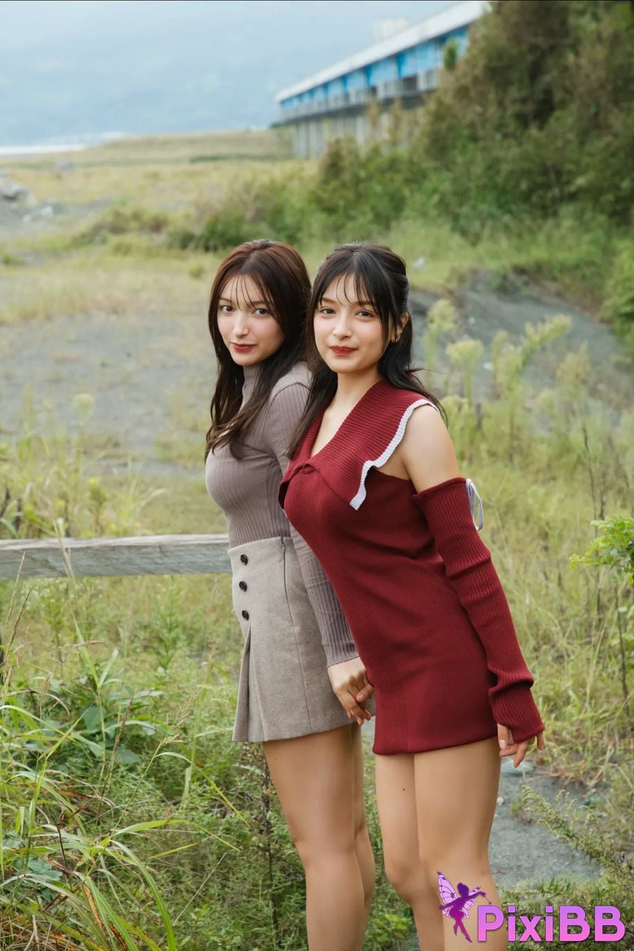 Japanese Idol Elimari sisters FRIDAY Monthly Girl 055 Erika Marina Momose PixiBB.COM 002