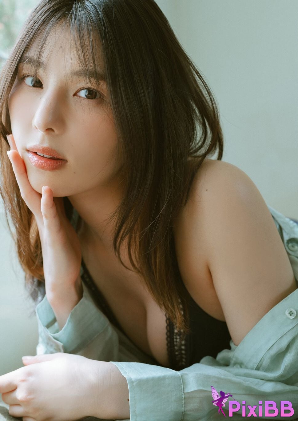 Japanese Idol Iori Sagara Summer Vibes Spisan gravure photo book PixiBB.COM 025