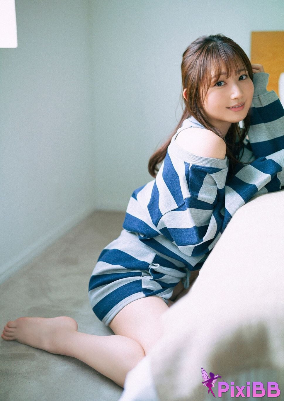 Japanese Idol Nagisa Aoyama Blue Line Spisan gravure photo book PixiBB.COM 013