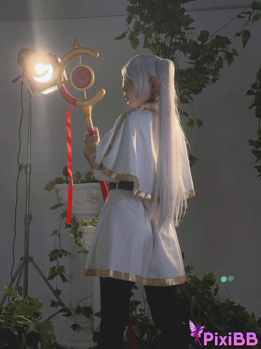 Umeko J Frieren PixiBB.COM 108