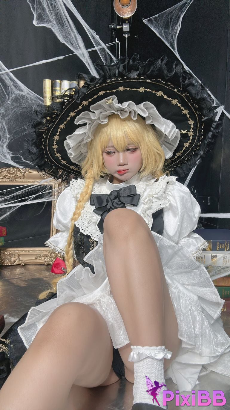 Cosplayer PoppaChan Marisa Touhou Project PixiBB.COM 050