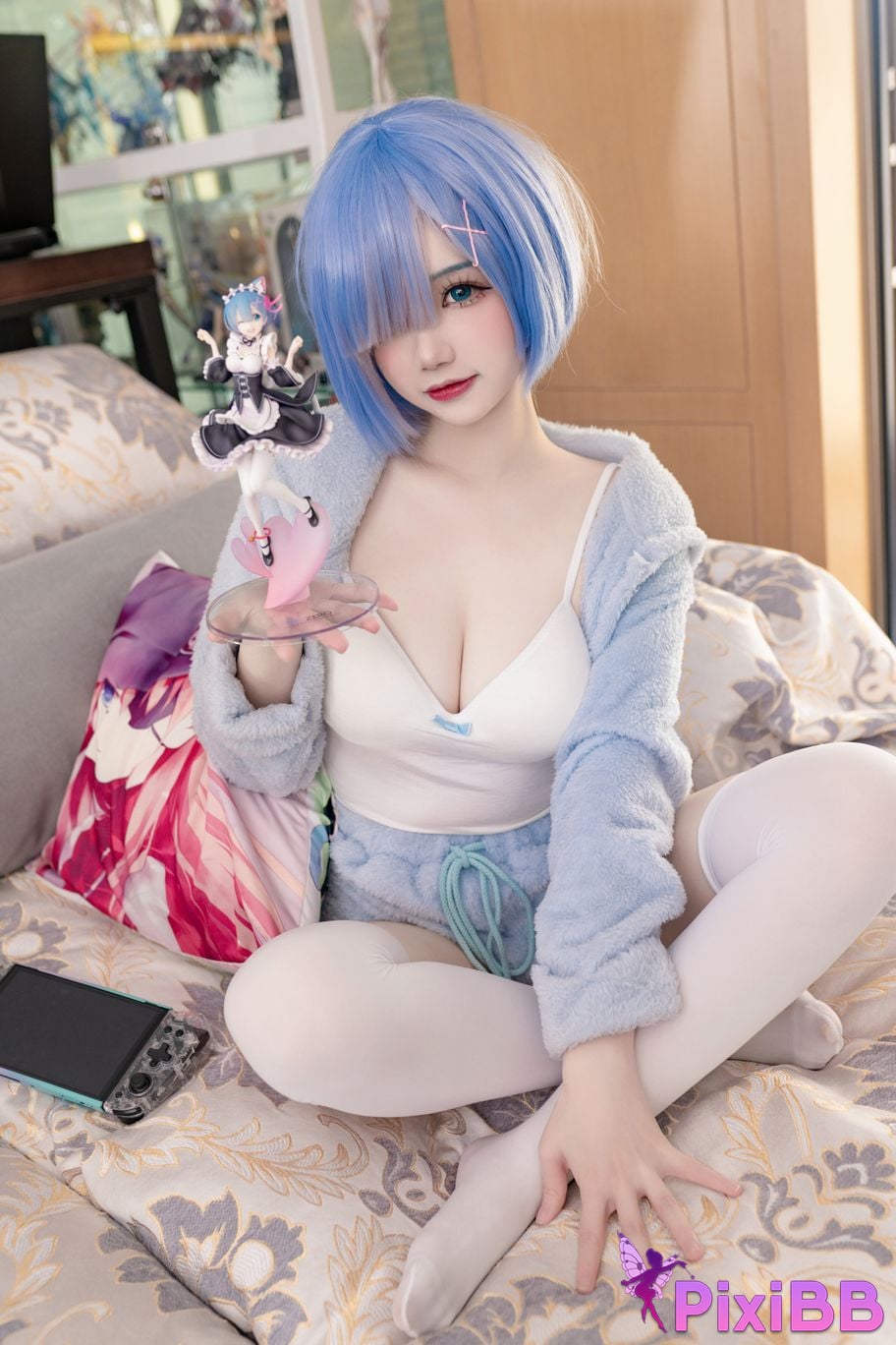 Cosplayer Xue Qing Astra Rem Cat PixiBB.COM 003
