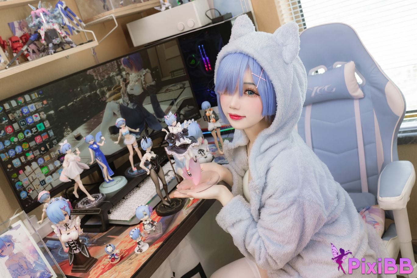 Cosplayer Xue Qing Astra Rem Cat PixiBB.COM 011