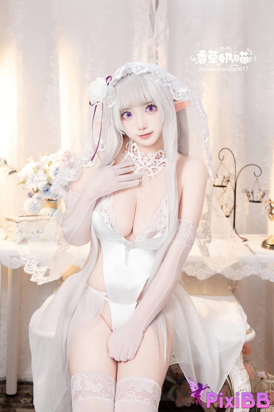 Cosplayer Vanilla Milk Meow Emilia Valentines Day PixiBB.COM 016