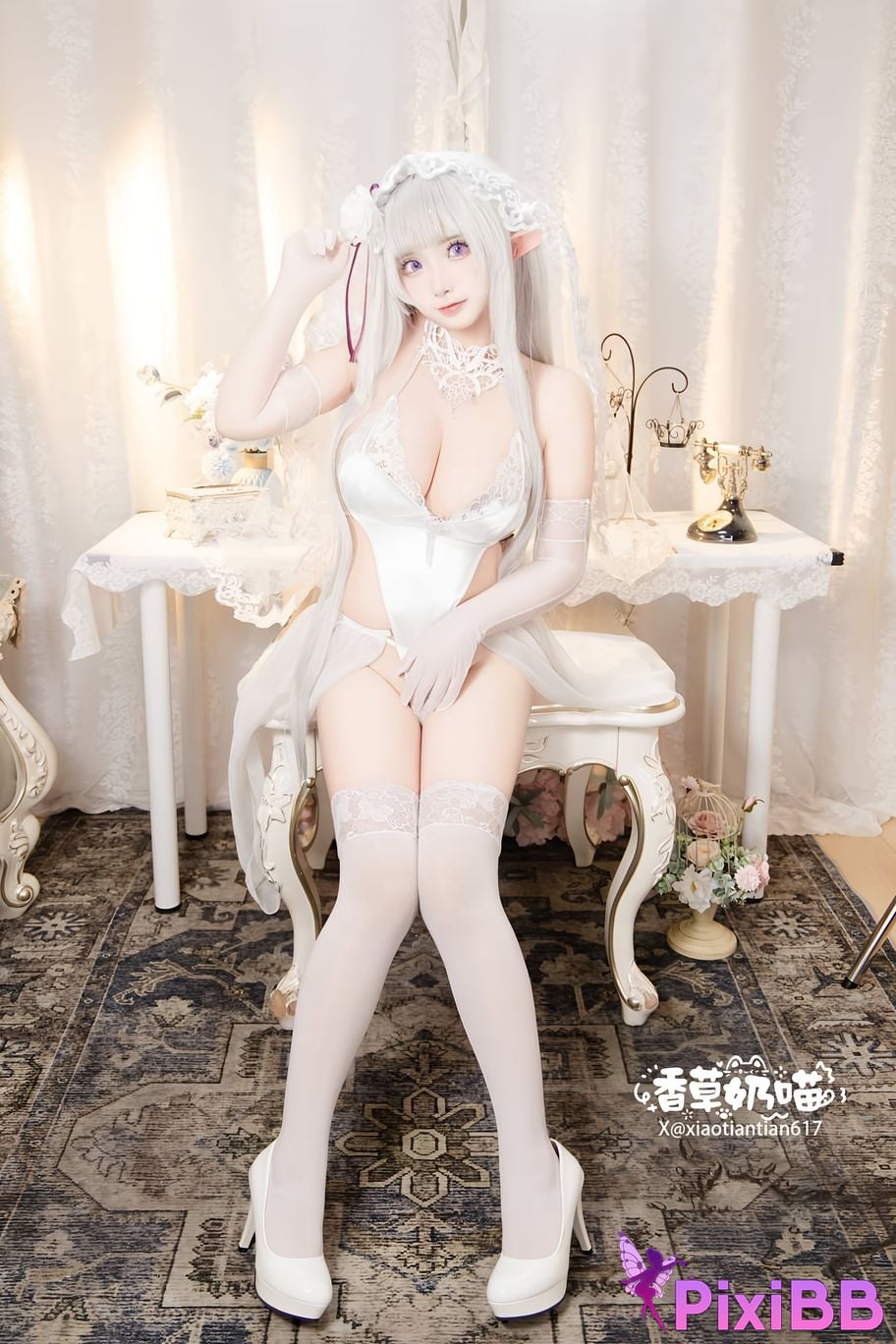 Cosplayer Vanilla Milk Meow Emilia Valentines Day PixiBB.COM 020