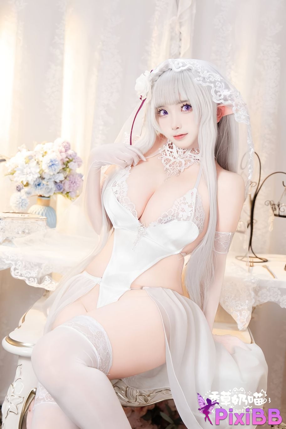 Cosplayer Vanilla Milk Meow Emilia Valentines Day PixiBB.COM 035