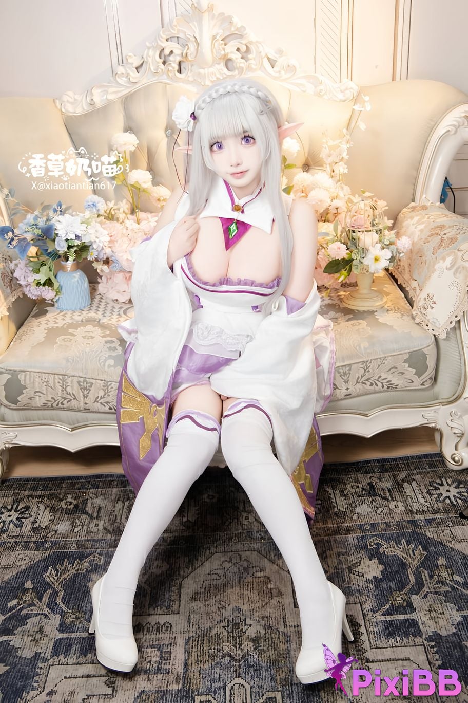 Cosplayer Vanilla Milk Meow Emilia Valentines Day PixiBB.COM 139