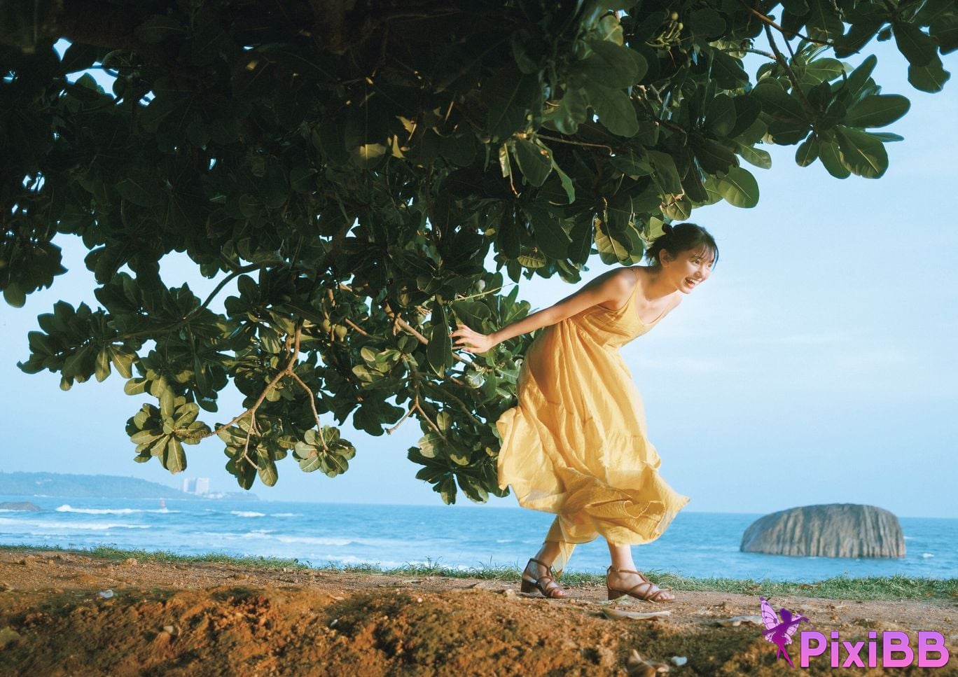 Japanese Idol Fuka Kumazawa 2nd photo collection something small and important PixiBB.COM 126