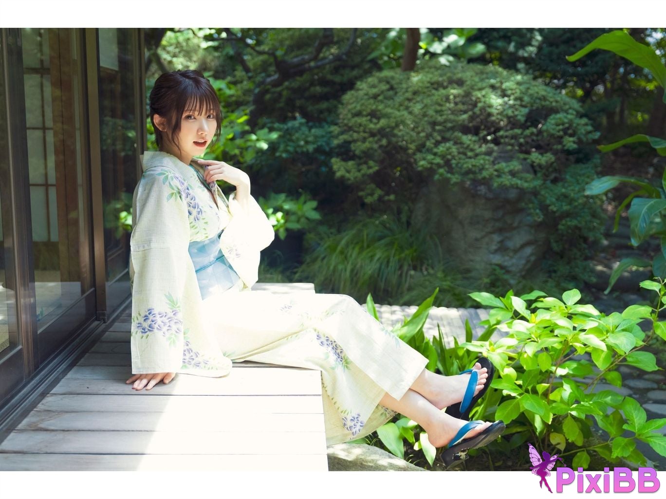 Japanese Idol Enako Excitement in a style room SPA digital photo book BOOKS PixiBB.COM 029