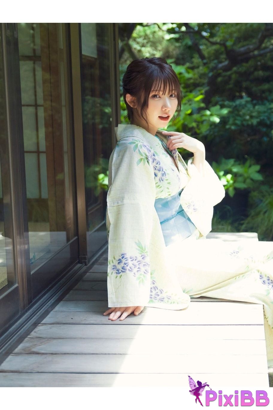 Japanese Idol Enako Excitement in a style room SPA digital photo book BOOKS PixiBB.COM 031