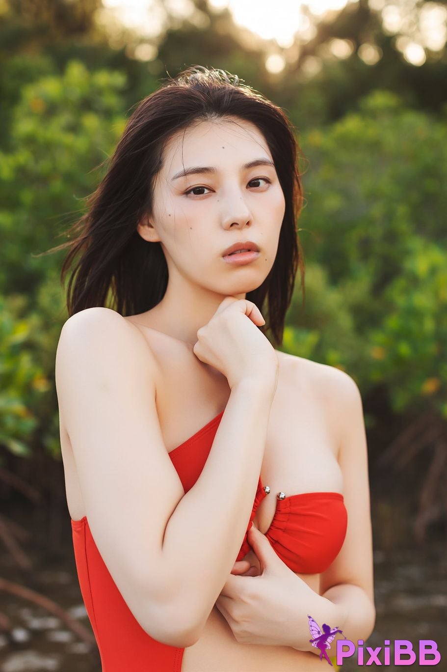 Japanese Idol Iori Sagara MADONNA Young Champion Digigra PixiBB.COM 025