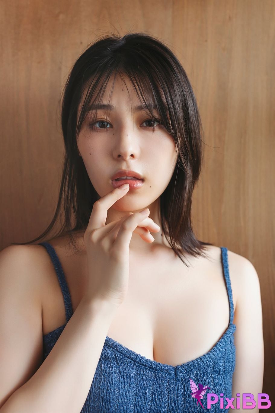 Japanese Idol Iori Sagara MADONNA Young Champion Digigra PixiBB.COM 055