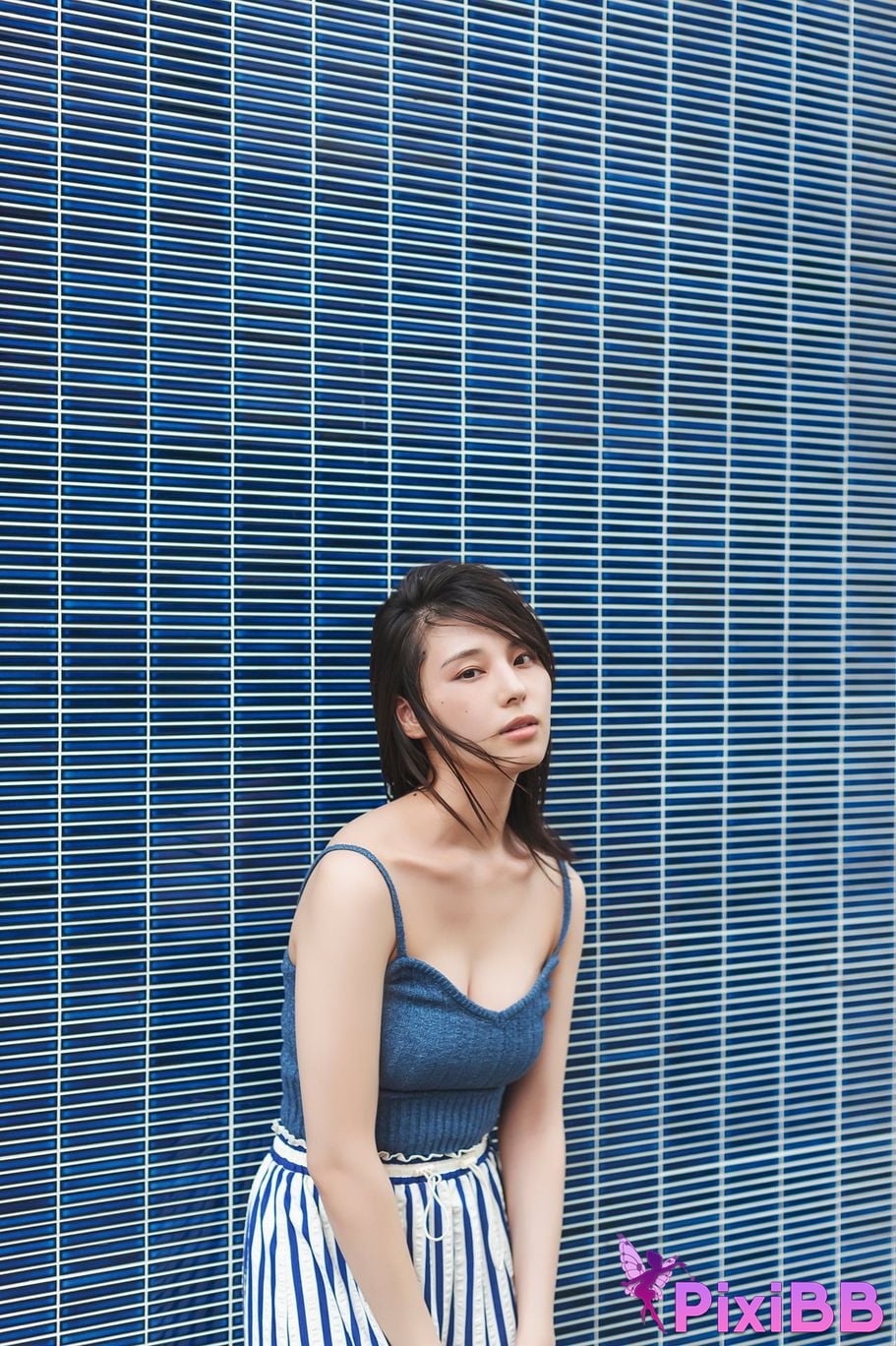 Japanese Idol Iori Sagara MADONNA Young Champion Digigra PixiBB.COM 056