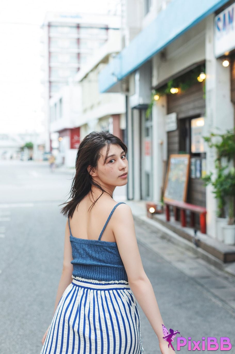 Japanese Idol Iori Sagara MADONNA Young Champion Digigra PixiBB.COM 067