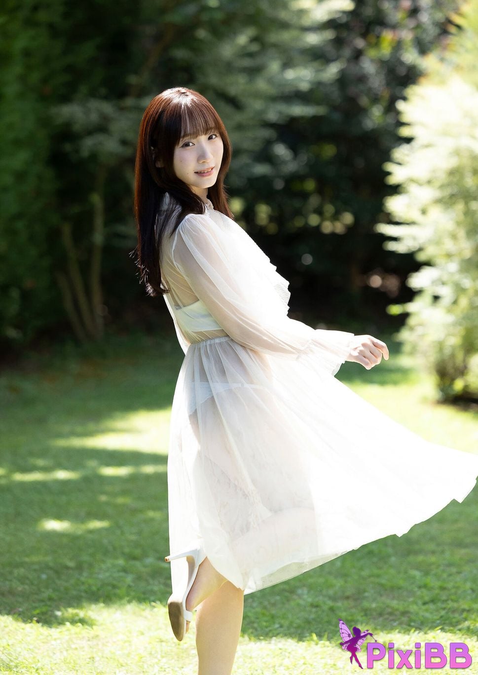 Japanese Idol Moe Iori a quiet holiday Spicy sun gravure photo book PixiBB.COM 003