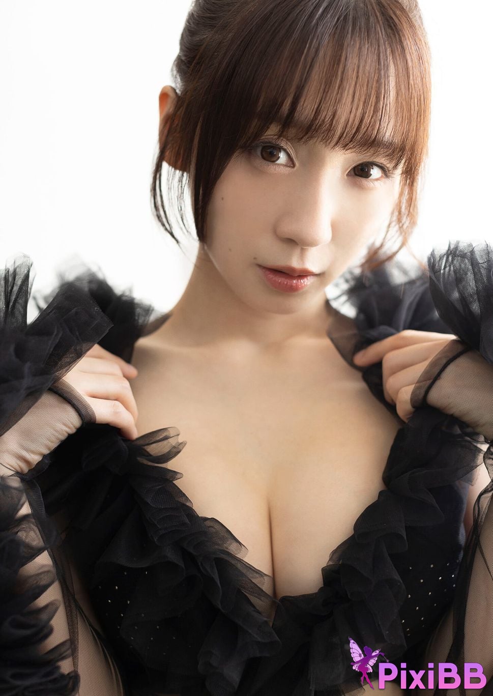 Japanese Idol Moe Iori a quiet holiday Spicy sun gravure photo book PixiBB.COM 024