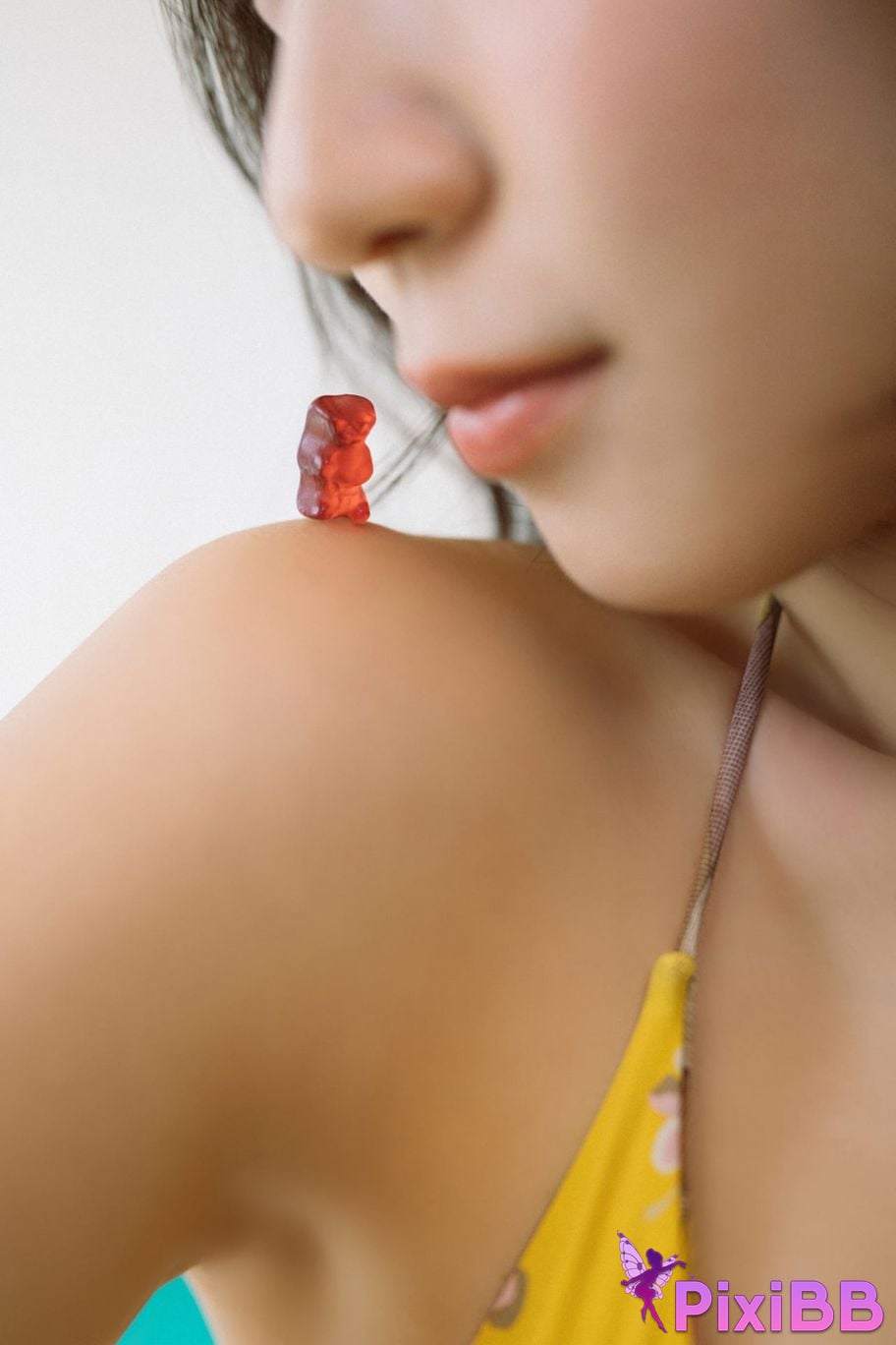 Japanese Idol Moe Iori fetish love Young Champion Digigra PixiBB.COM 024