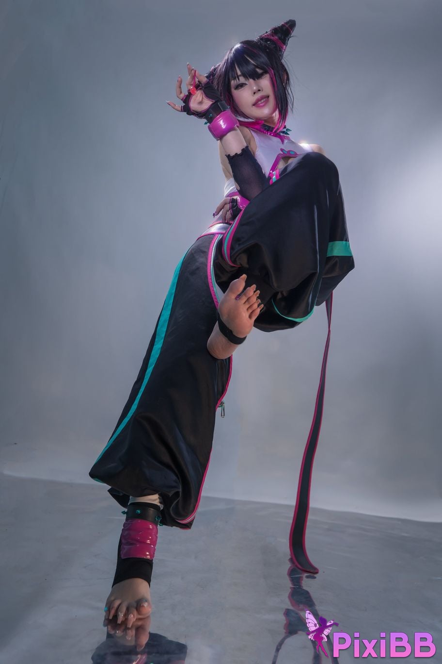 Cosplayer Titanium alloy TiTi Juri PixiBB.COM 023