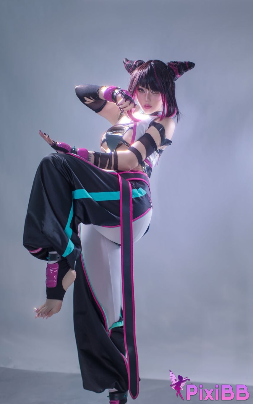 Cosplayer Titanium alloy TiTi Juri PixiBB.COM 093