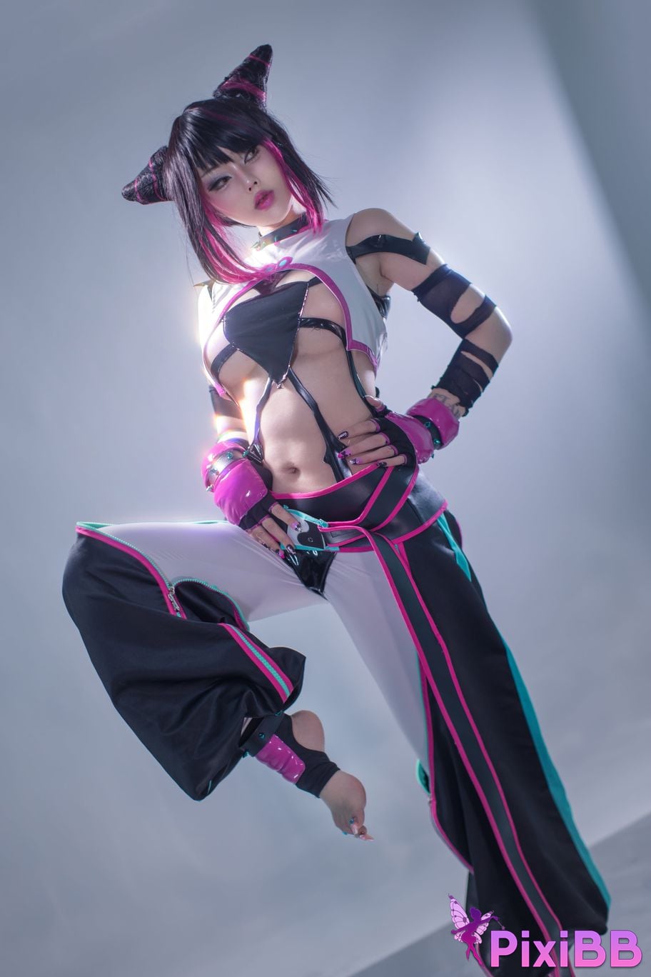 Cosplayer Titanium alloy TiTi Juri PixiBB.COM 096