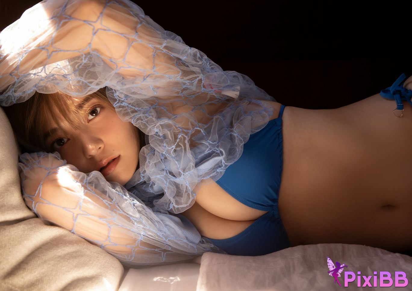 Japanese Idol Otono Sakurai tropical fish Spisan gravure photo book PixiBB.COM 022