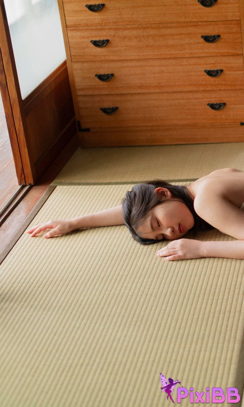 Japanese Idol Nozomi Nishio photo collection seven colors moratorium PixiBB.COM 054