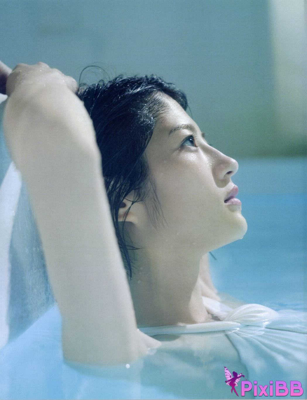 Japanese Idol Yumi Wakatsuki photo collection and chocolate PixiBB.COM 014