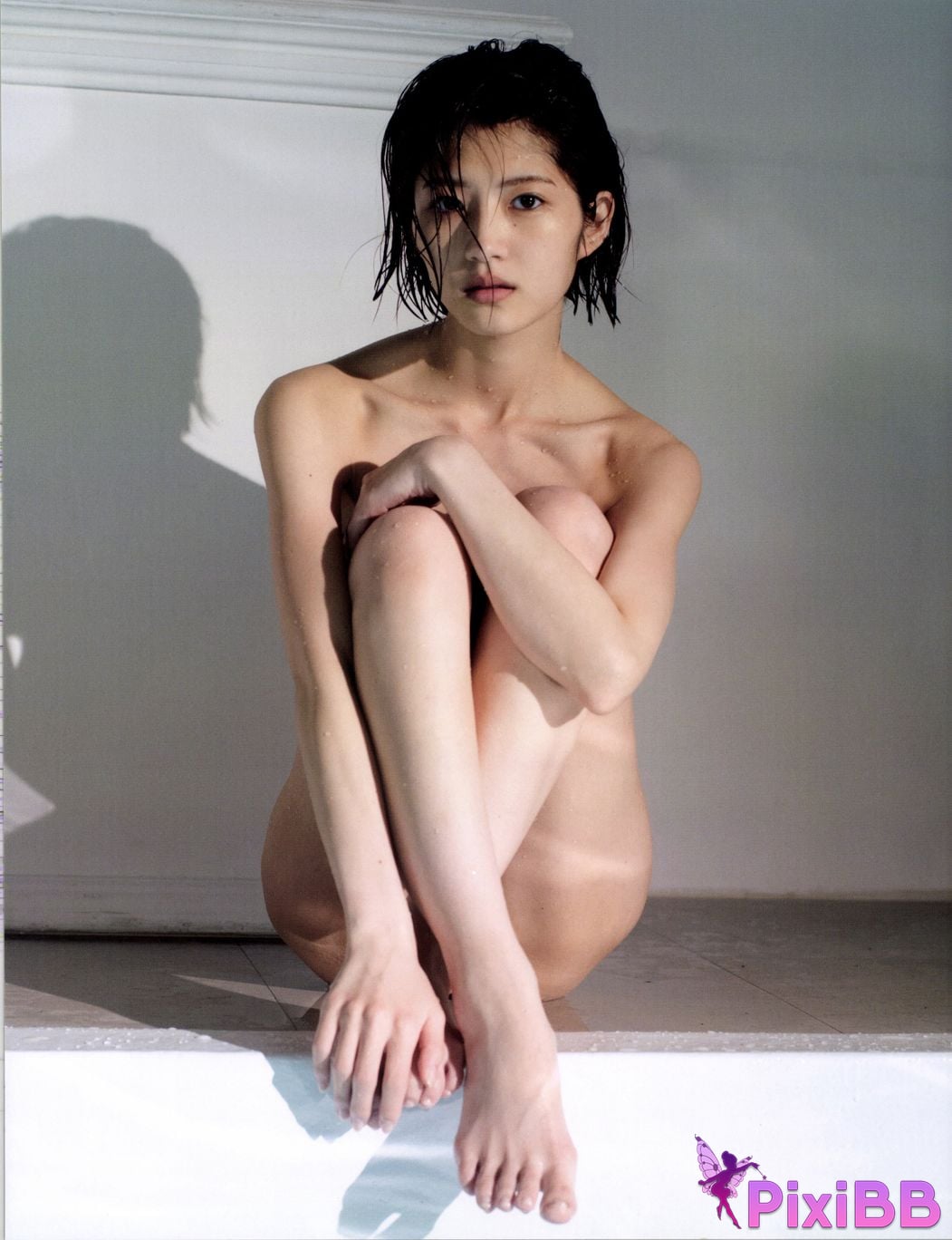 Japanese Idol Yumi Wakatsuki photo collection and chocolate PixiBB.COM 024