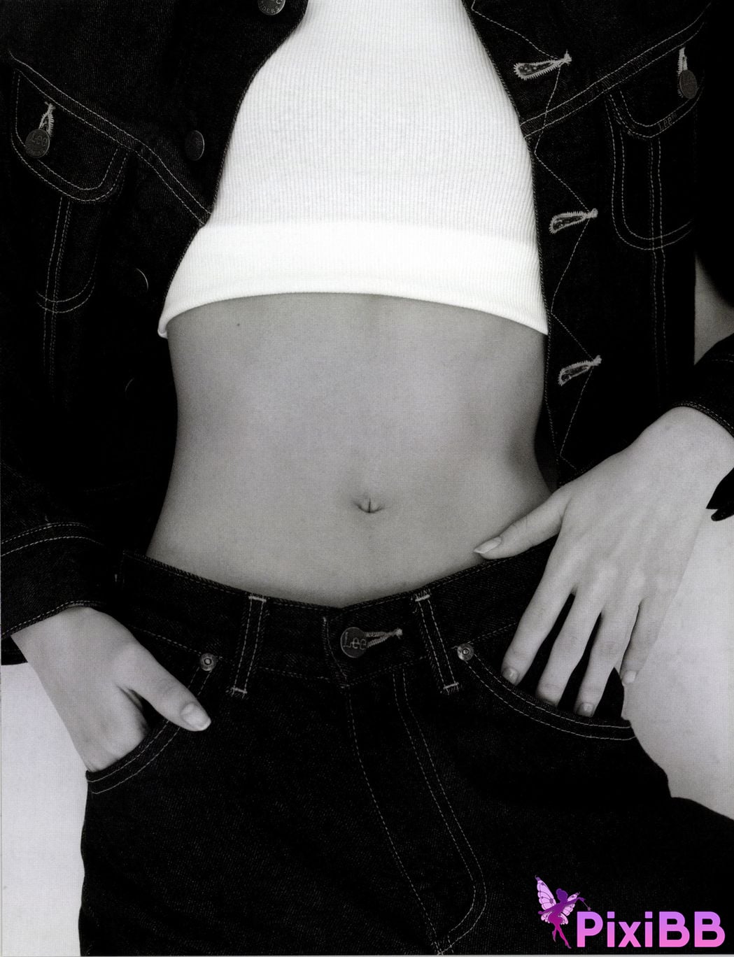 Japanese Idol Yumi Wakatsuki photo collection and chocolate PixiBB.COM 034