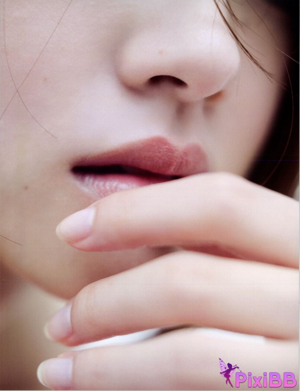 Japanese Idol Yumi Wakatsuki photo collection and chocolate PixiBB.COM 039