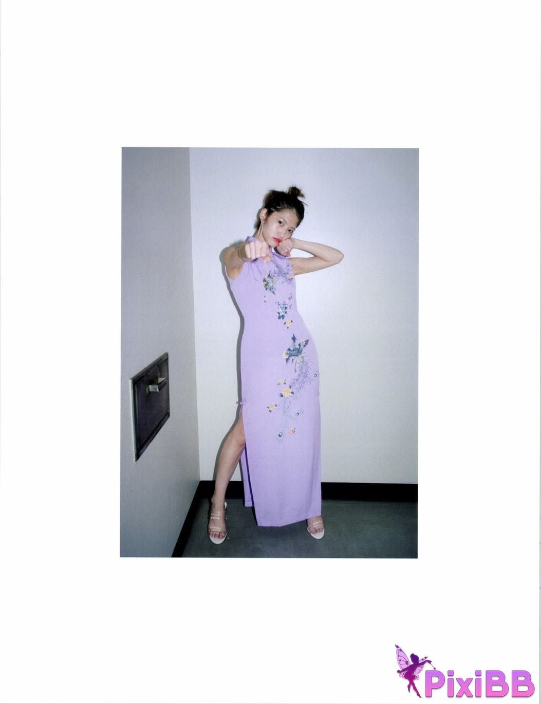 Japanese Idol Yumi Wakatsuki photo collection and chocolate PixiBB.COM 043