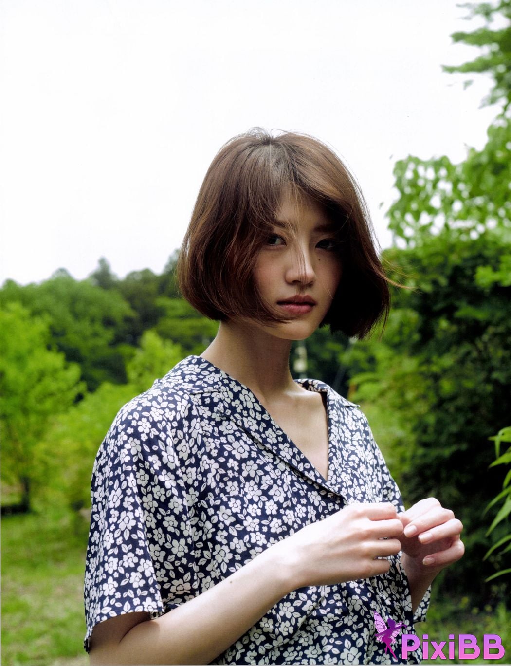 Japanese Idol Yumi Wakatsuki photo collection and chocolate PixiBB.COM 074