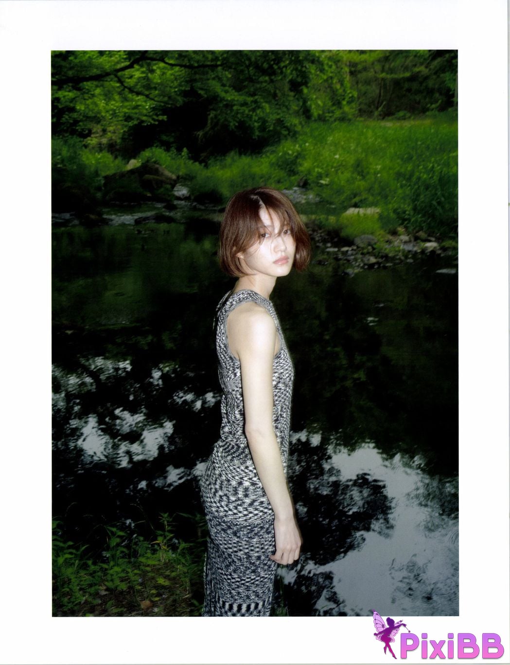 Japanese Idol Yumi Wakatsuki photo collection and chocolate PixiBB.COM 103