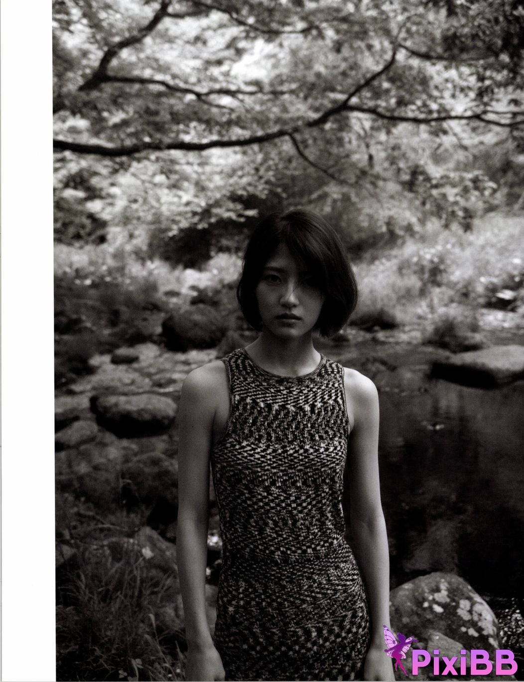 Japanese Idol Yumi Wakatsuki photo collection and chocolate PixiBB.COM 104