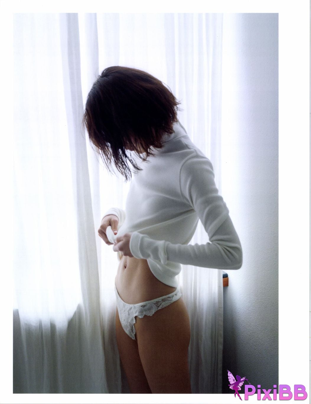 Japanese Idol Yumi Wakatsuki photo collection and chocolate PixiBB.COM 127