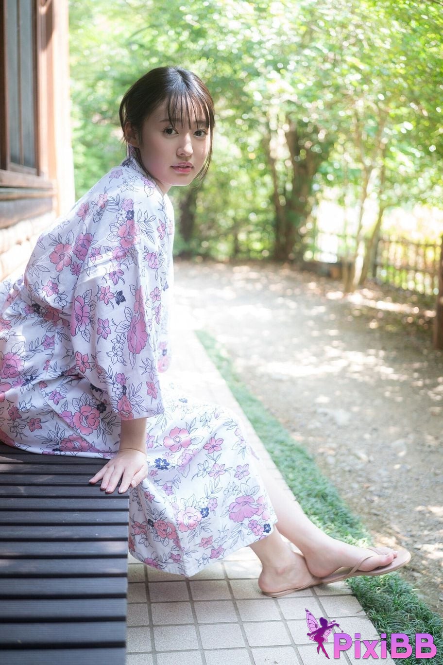 Japanese Idol Miu Shirahama Mito FLASH digital photo book Ill come here again and PixiBB.COM 029