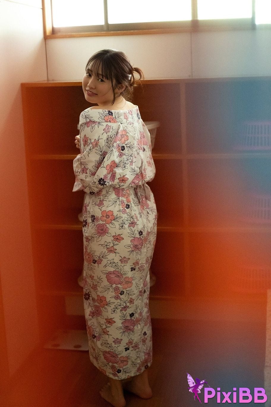 Japanese Idol Miu Shirahama Mito FLASH digital photo book Ill come here again and PixiBB.COM 030