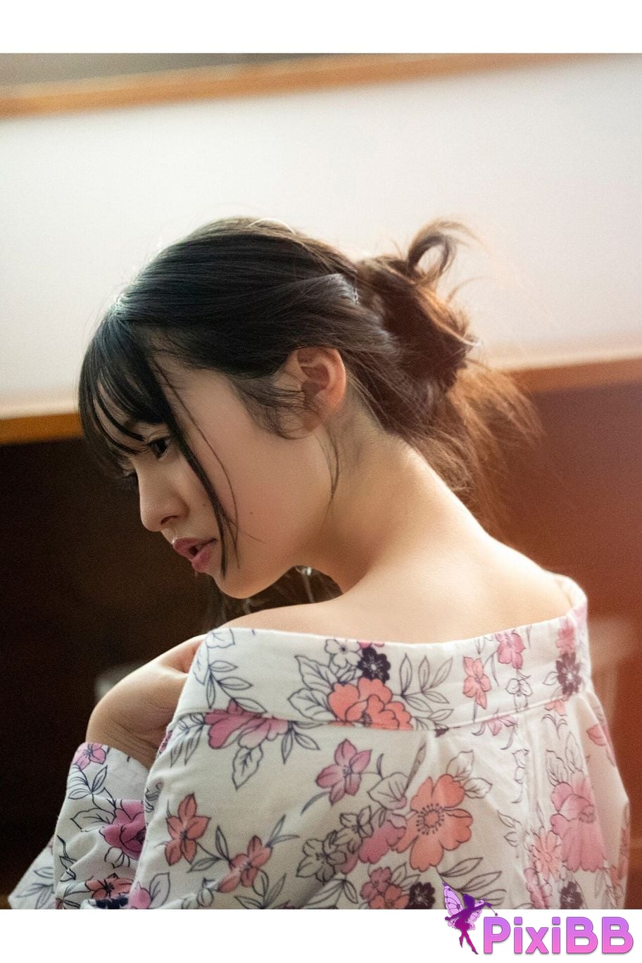 Japanese Idol Miu Shirahama Mito FLASH digital photo book Ill come here again and PixiBB.COM 033