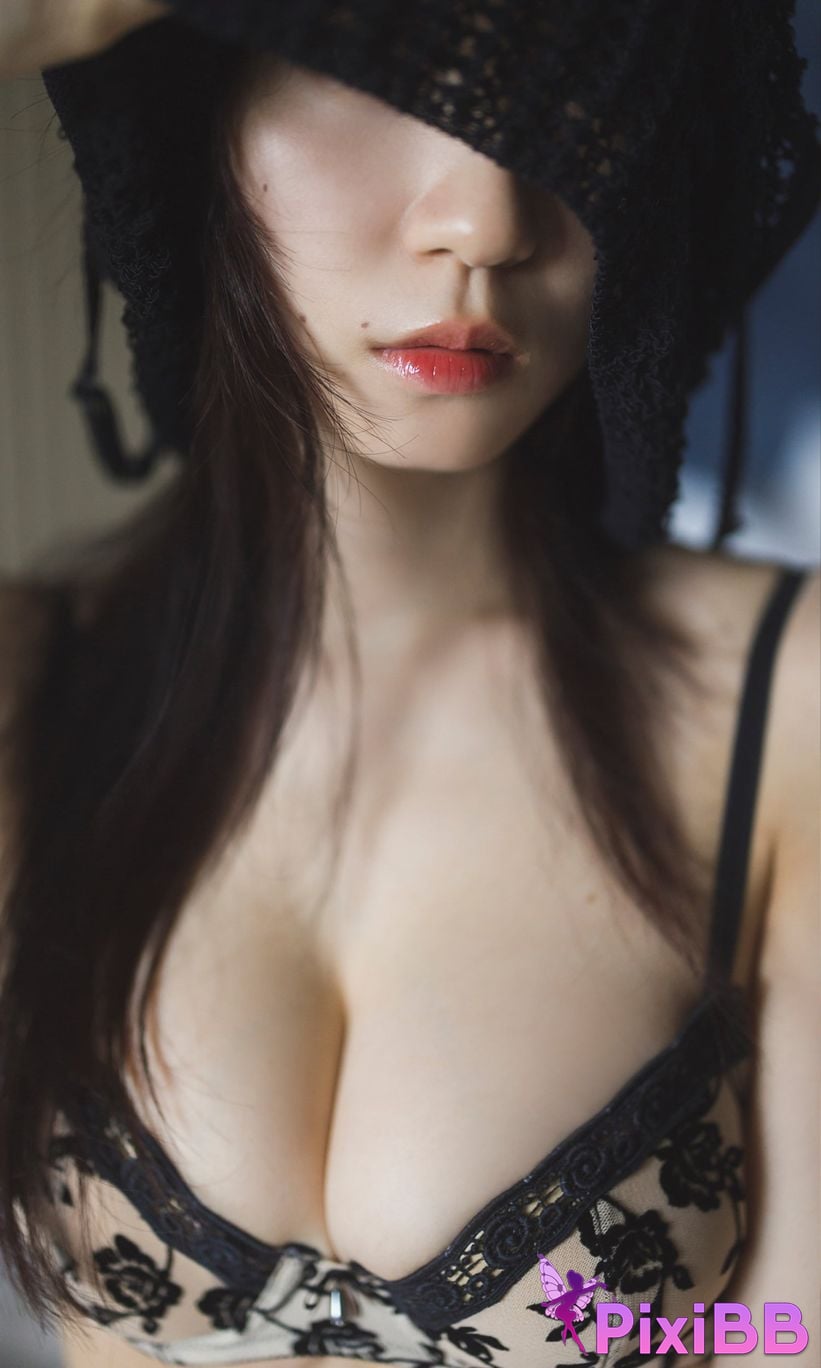 Japanese Idol Moe Iori weekly play plus Other cut collection Taiwan travel diary prologue PHOTO BOOK PixiBB.COM 028