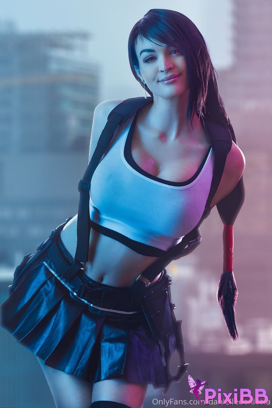 Danielle DeNicola Tifa PixiBB.COM 24