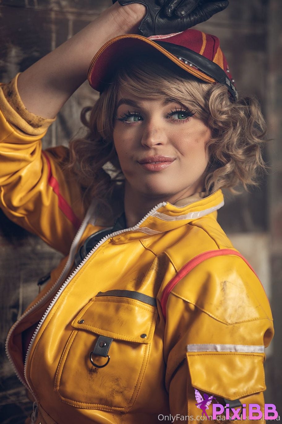 Danielle DeNicola Cindy Aurum PixiBB.COM 57