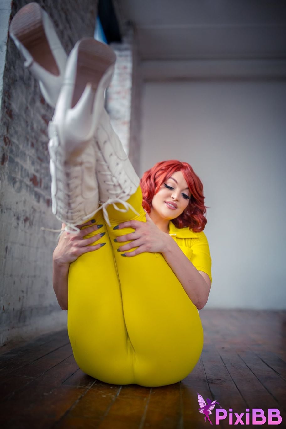 Danielle DeNicola April O’Neil PixiBB.COM 11