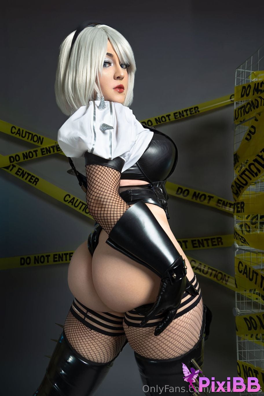 Zoe Volf 2B Officer PixiBB.COM 3