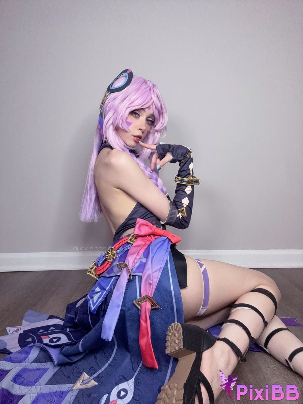 Duckie Cos Citlali PixiBB.COM 2