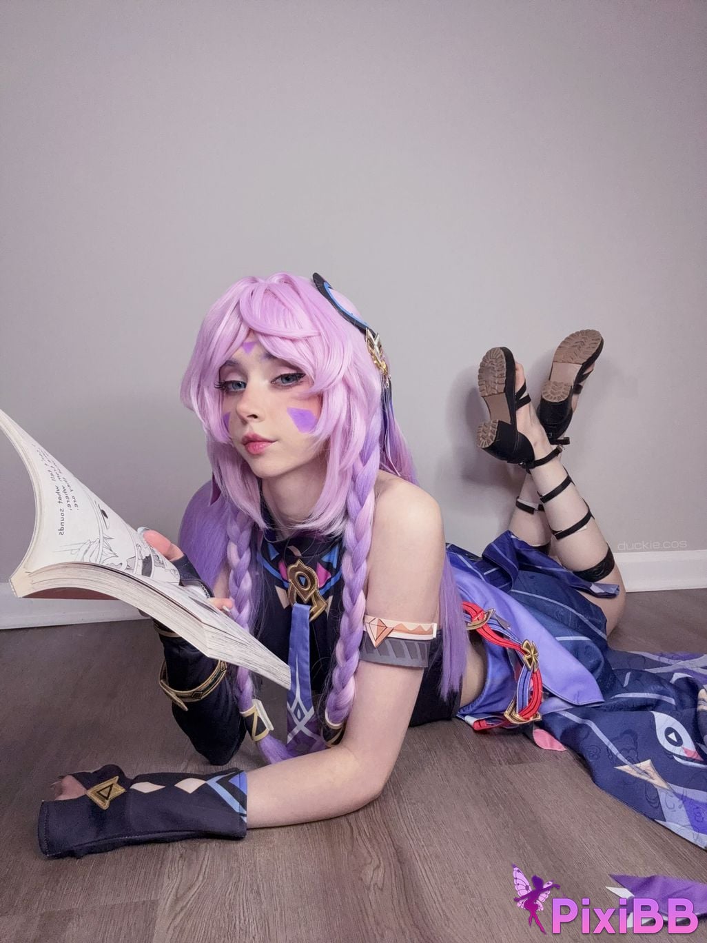 Duckie Cos Citlali PixiBB.COM 6