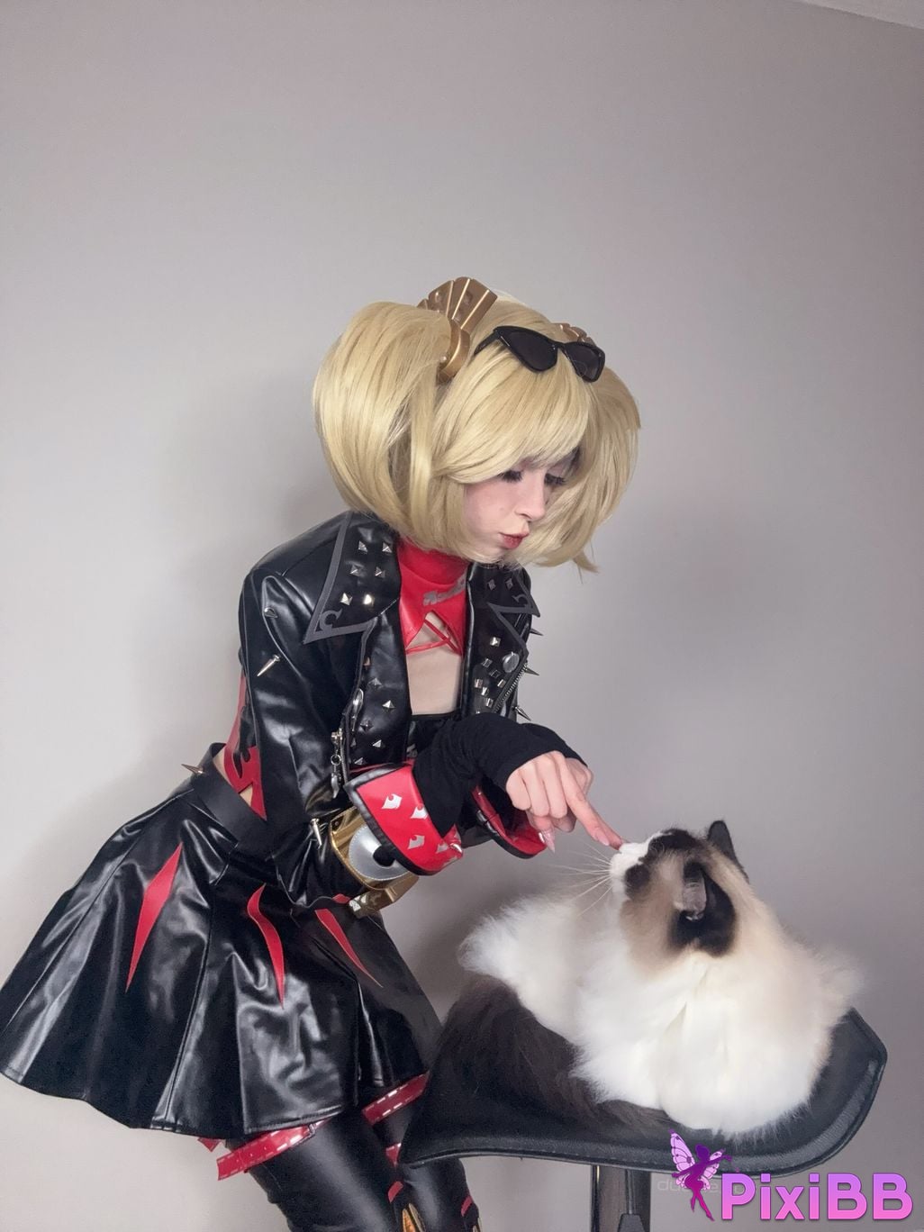 Duckie Cos Burnice PixiBB.COM 8