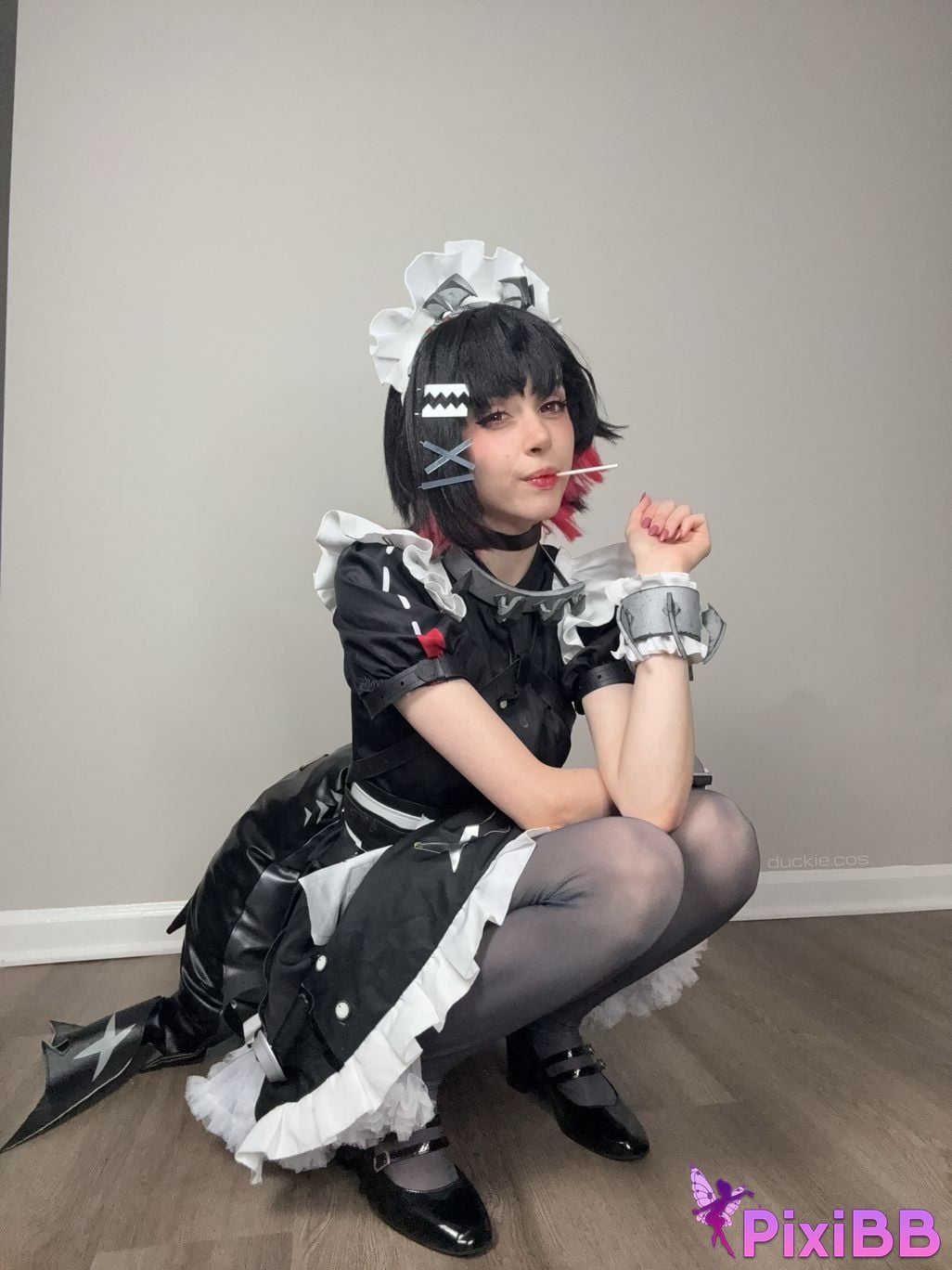 Duckie Cos Ellen Joe PixiBB.COM 1