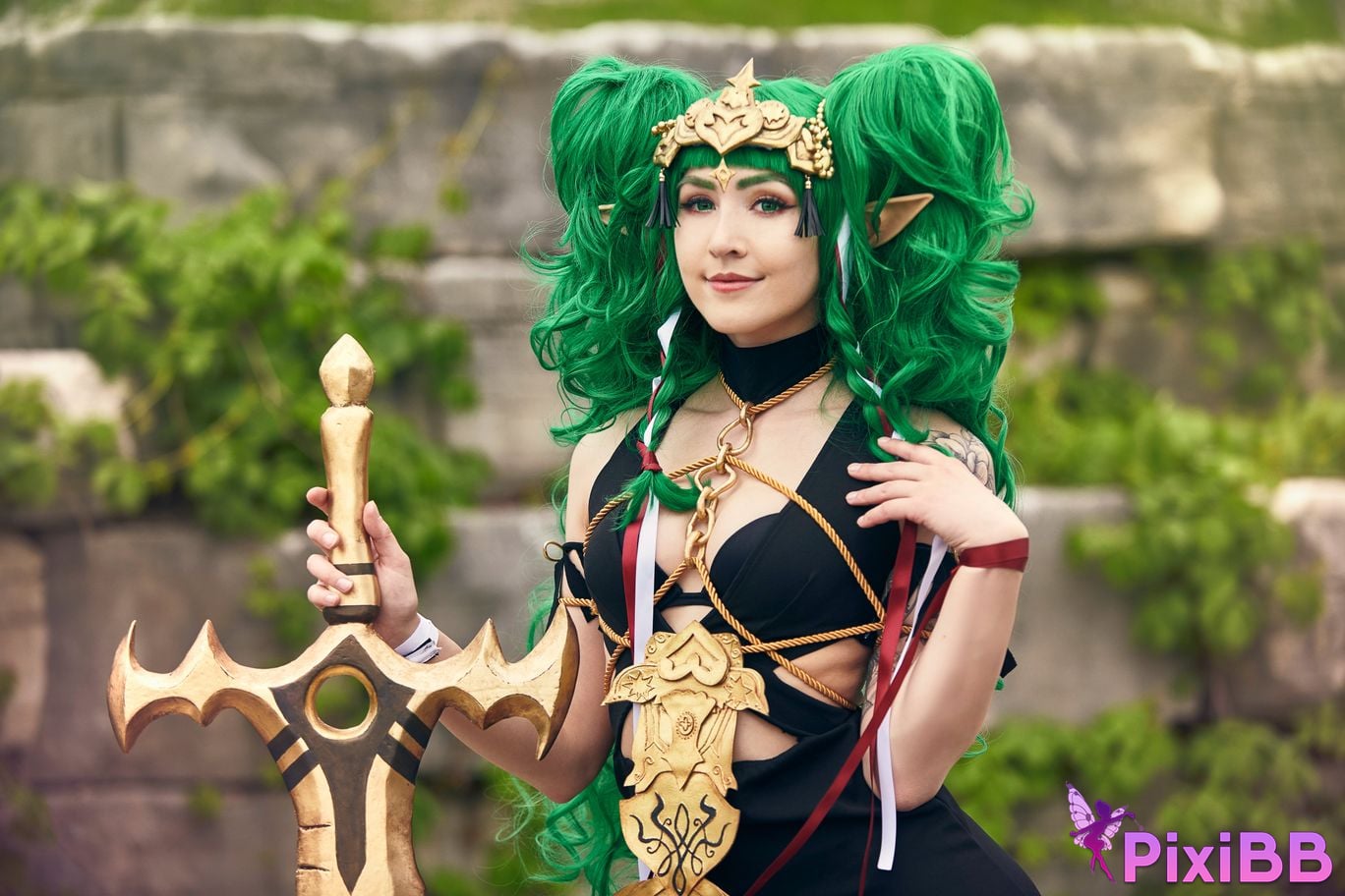 Luxlo Cosplay Sothis PixiBB.COM 11