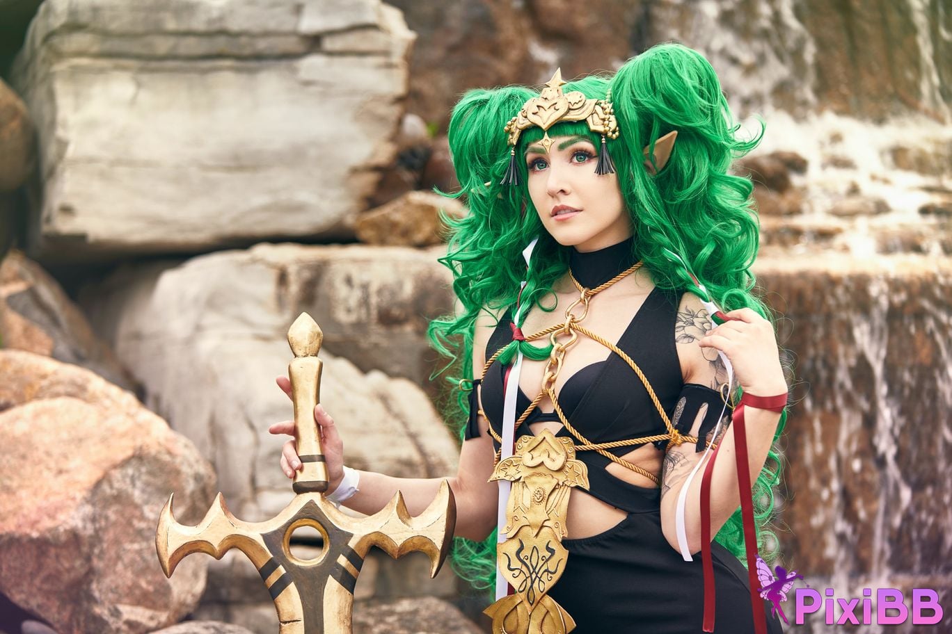 Luxlo Cosplay Sothis PixiBB.COM 2